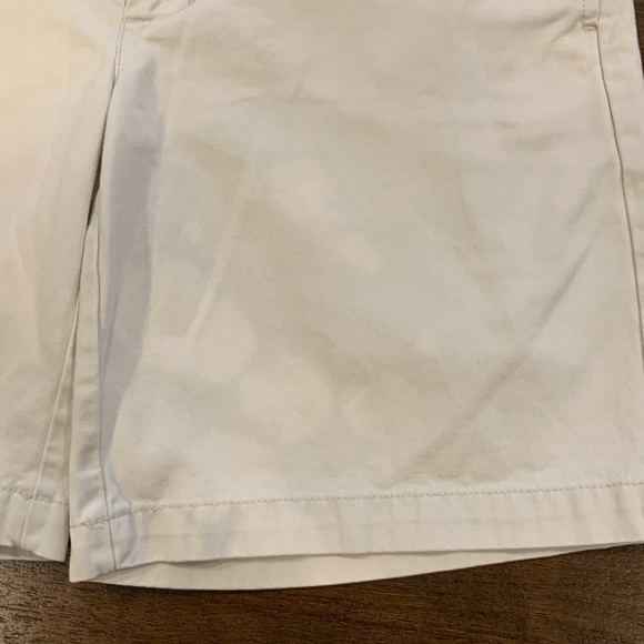 Vineyard Vines Shorts - Picture 6 of 7